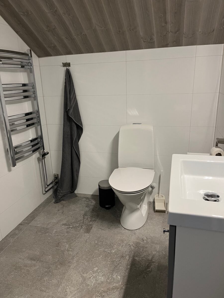 SÄLEN & LINDVALLEN BADRUM UPPE